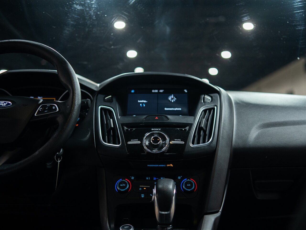2017 Ford Focus SEL   - Photo 25 - Peoria, IL 61615