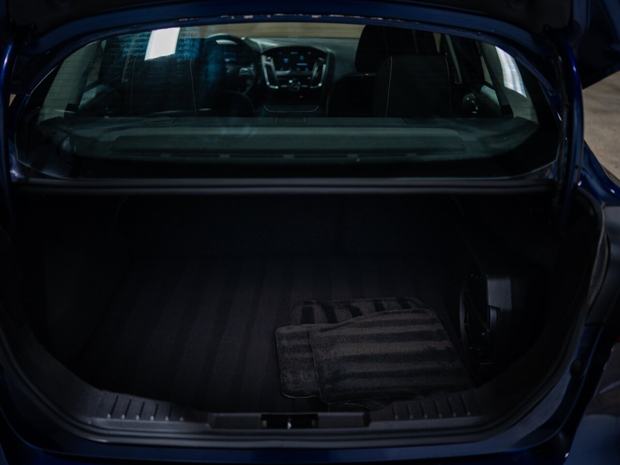 2017 Ford Focus SEL   - Photo 42 - Peoria, IL 61615