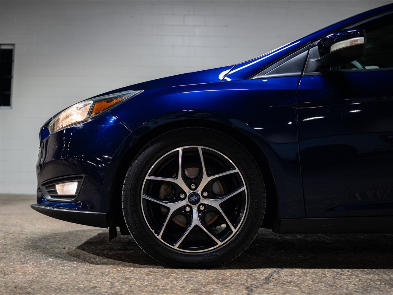 2017 Ford Focus SEL   - Photo 12 - Peoria, IL 61615