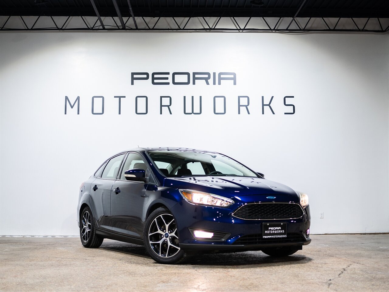 2017 Ford Focus SEL   - Photo 1 - Peoria, IL 61615