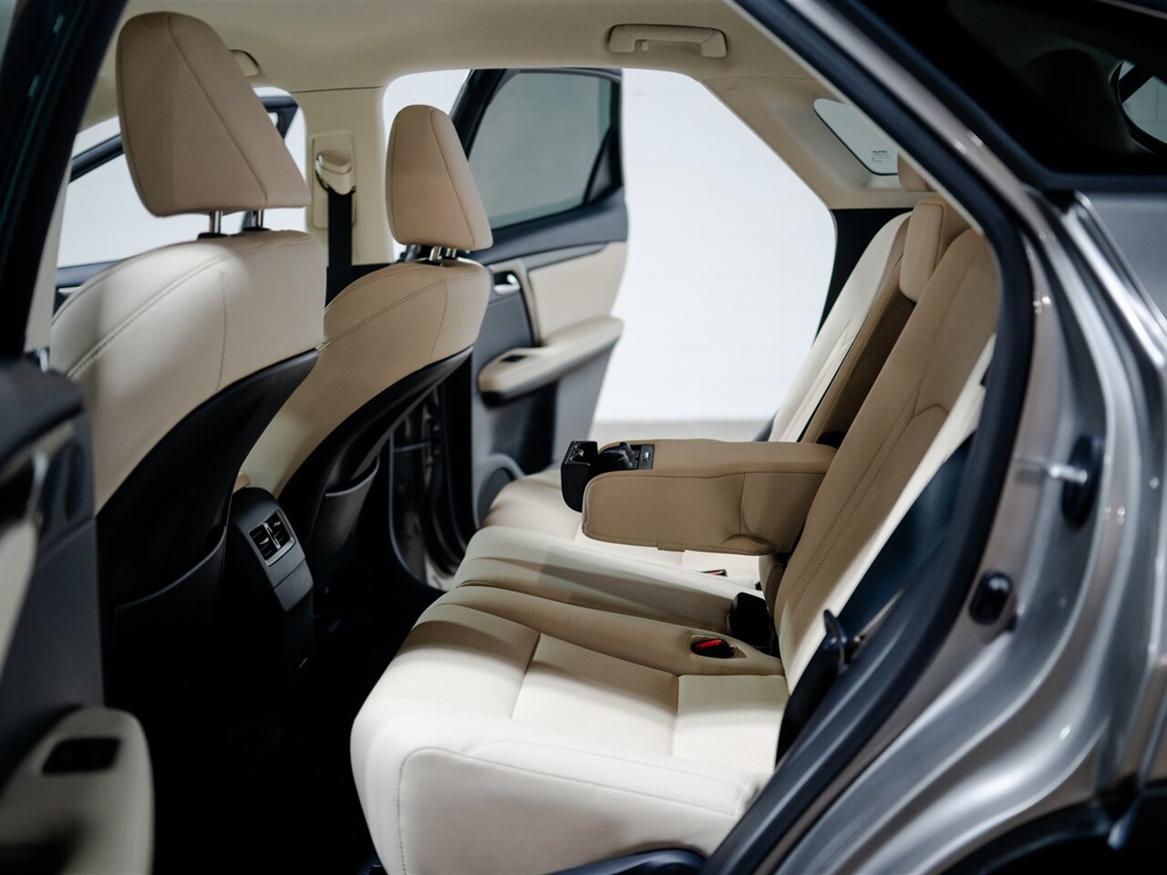 2021 Lexus RX 350   - Photo 30 - Peoria, IL 61615