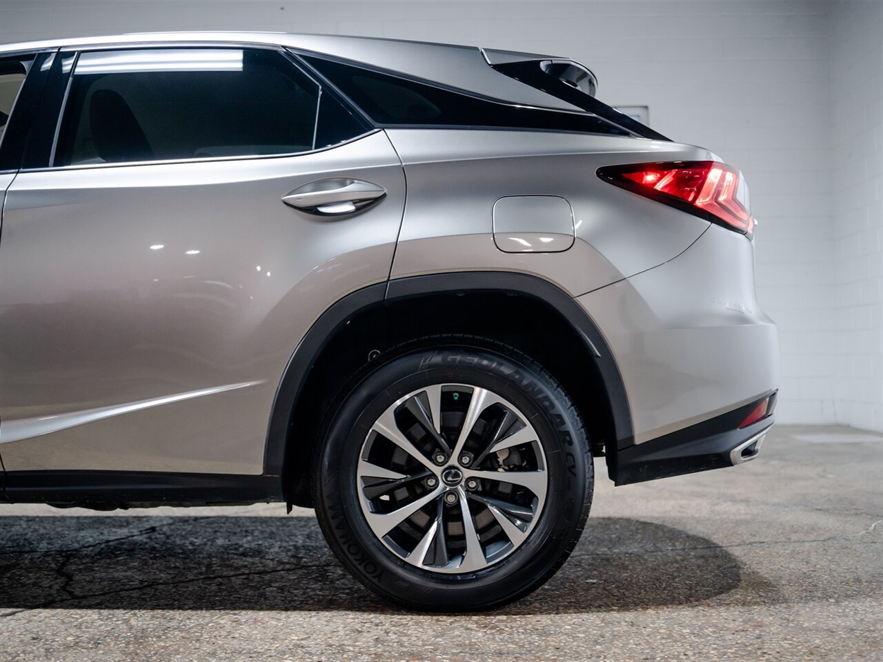 2021 Lexus RX 350   - Photo 13 - Peoria, IL 61615