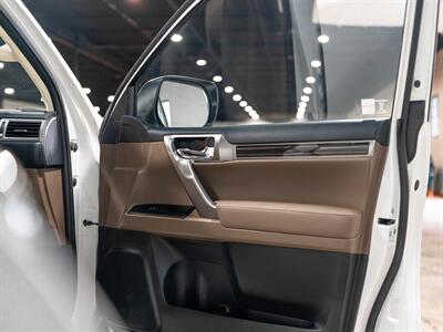 2023 Lexus GX 460 Premium - Photo 45 - Peoria, IL 61615