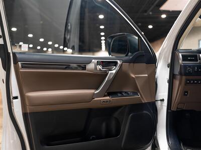 2023 Lexus GX 460 Premium - Photo 44 - Peoria, IL 61615
