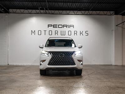 2023 Lexus GX 460 Premium - Photo 2 - Peoria, IL 61615