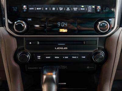 2023 Lexus GX 460 Premium - Photo 32 - Peoria, IL 61615