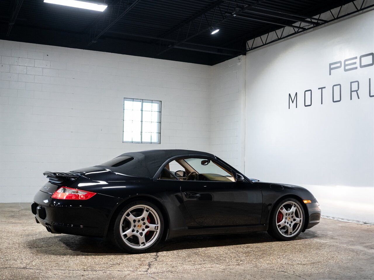 2006 Porsche 911 Carrera S - Photo 9 - Peoria, IL 61615