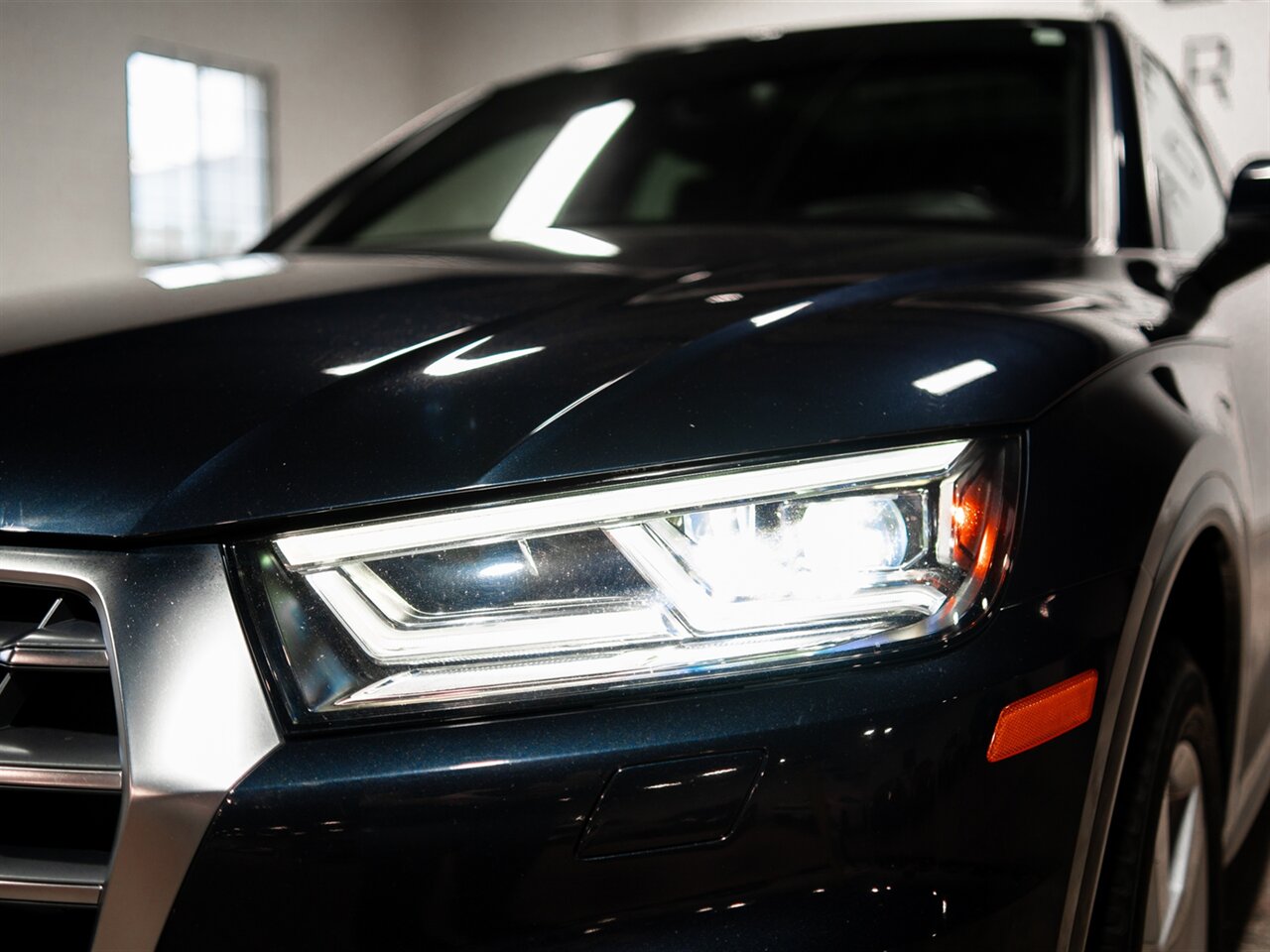 2019 Audi Q5 quattro Prestige 45 TFSI   - Photo 12 - Peoria, IL 61615