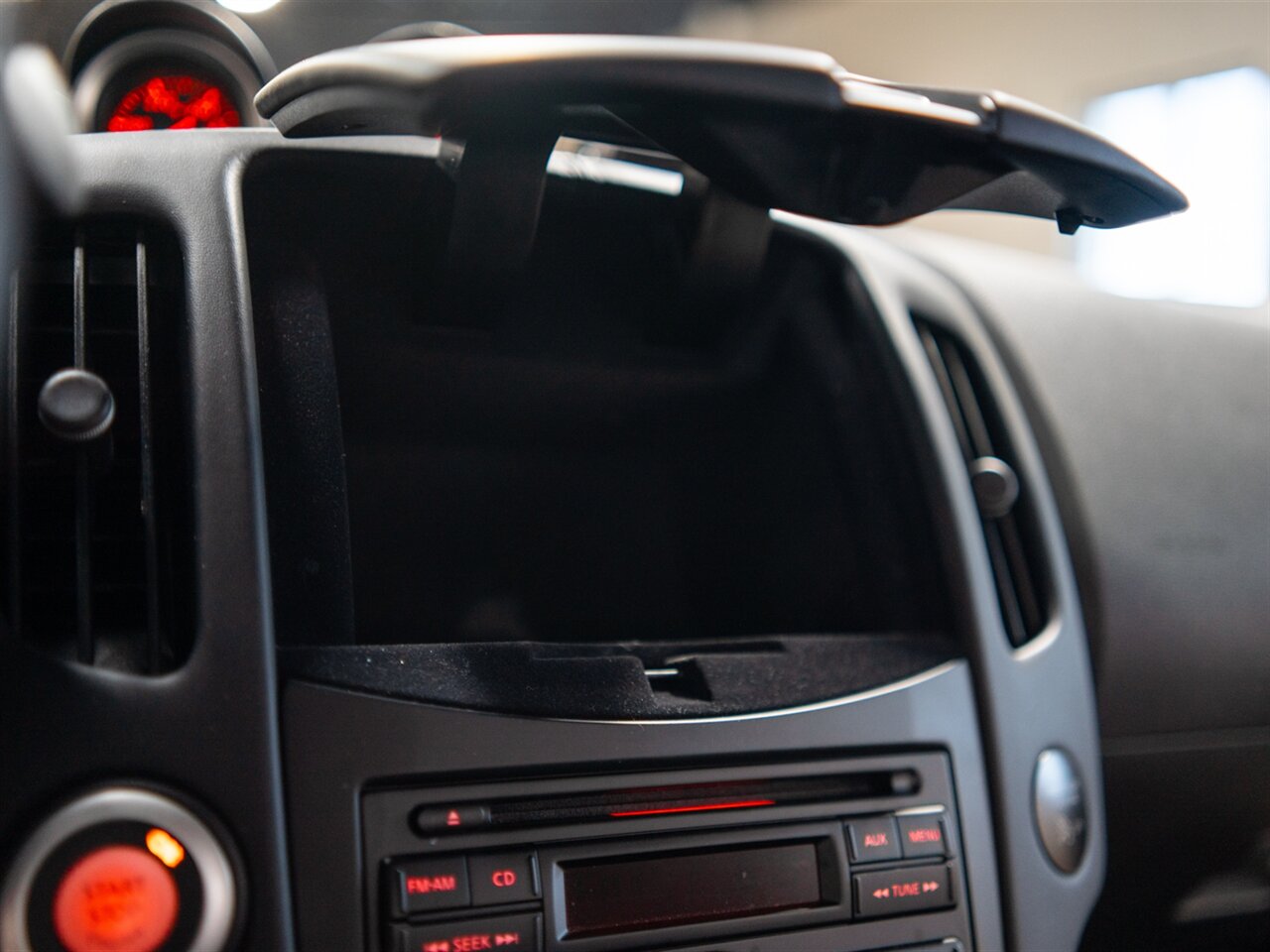2014 Nissan 370Z   - Photo 36 - Peoria, IL 61615
