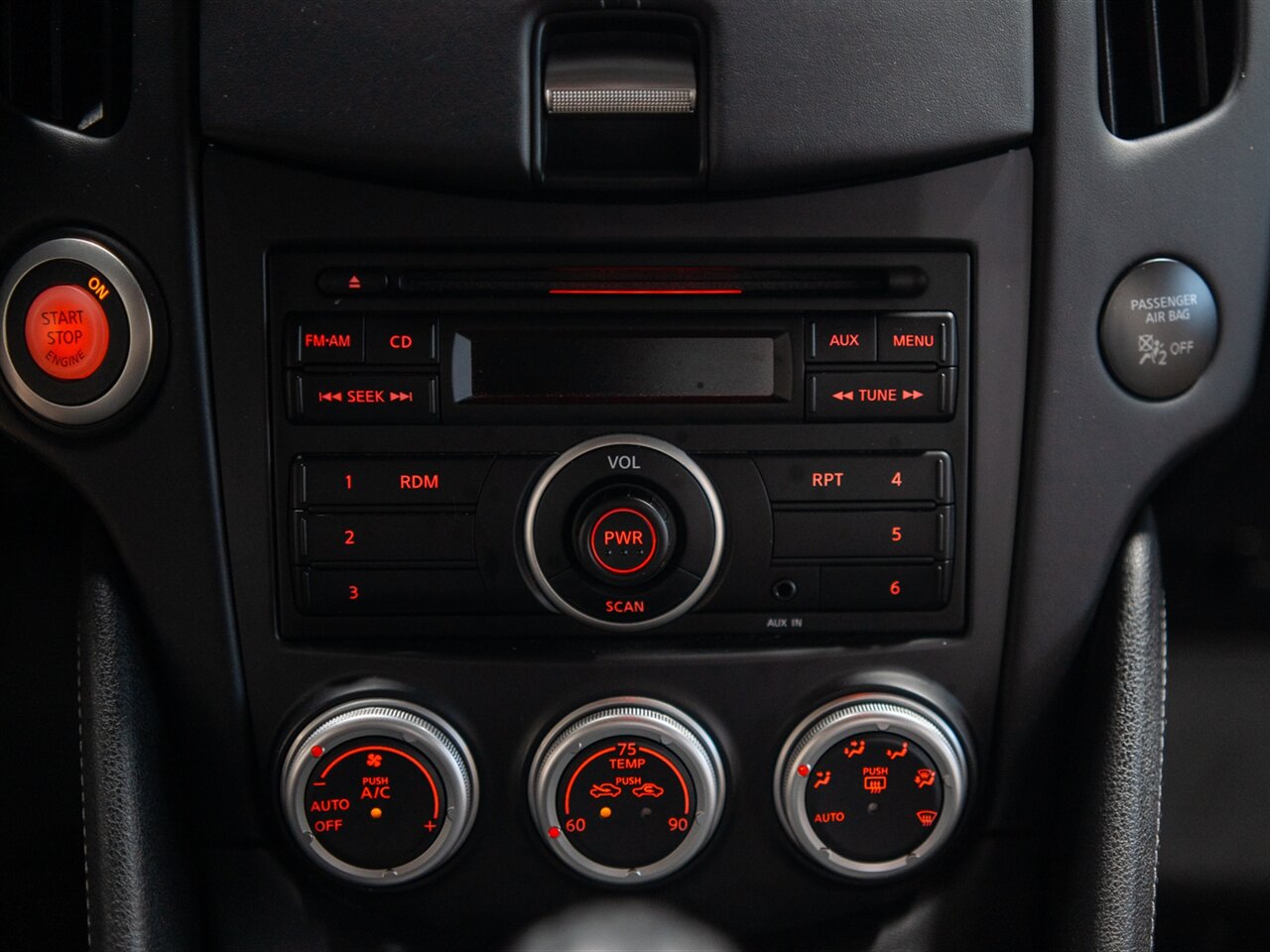2014 Nissan 370Z   - Photo 27 - Peoria, IL 61615