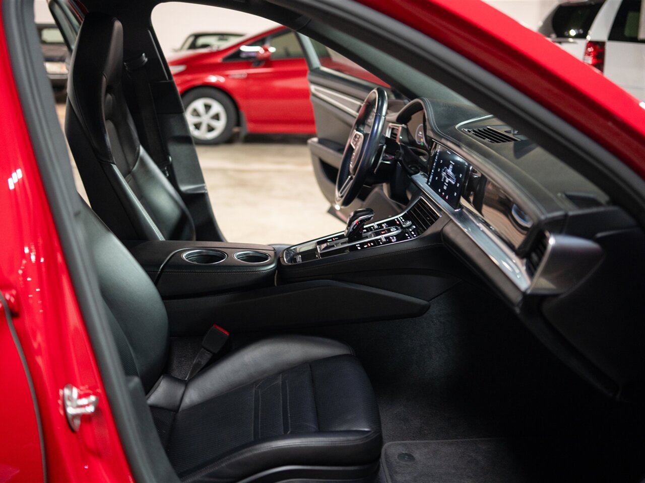 2017 Porsche Panamera 4S - Photo 40 - Peoria, IL 61615