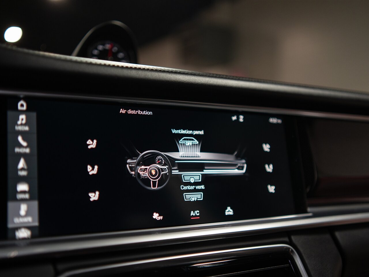 2017 Porsche Panamera 4S - Photo 28 - Peoria, IL 61615