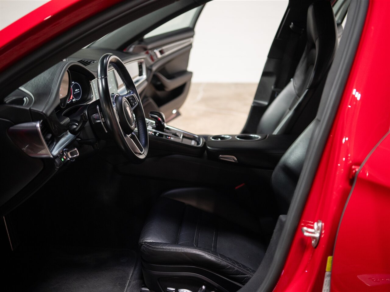 2017 Porsche Panamera 4S - Photo 25 - Peoria, IL 61615