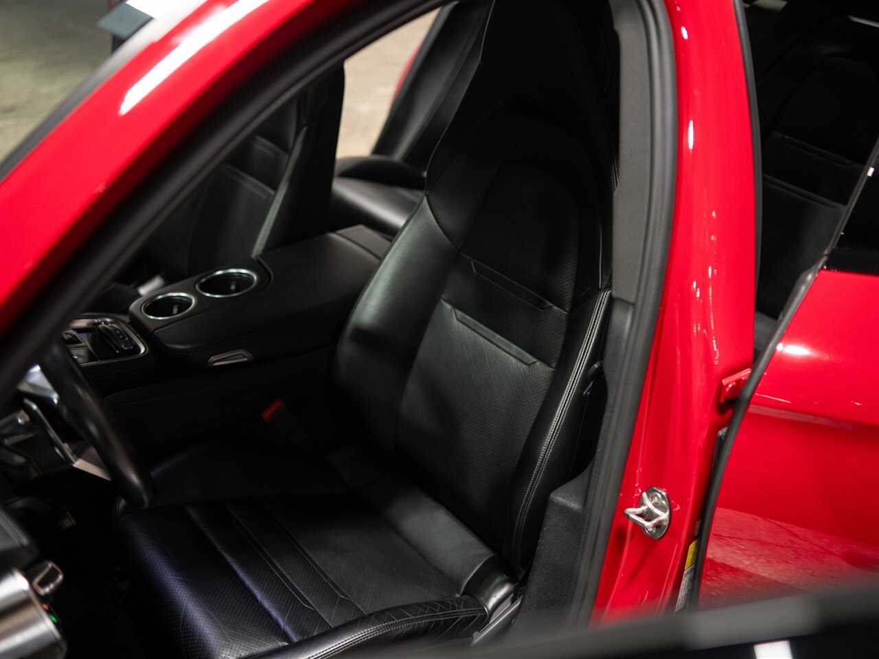 2017 Porsche Panamera 4S - Photo 35 - Peoria, IL 61615