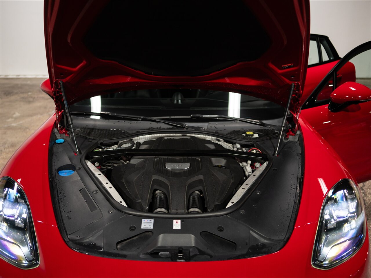 2017 Porsche Panamera 4S - Photo 19 - Peoria, IL 61615