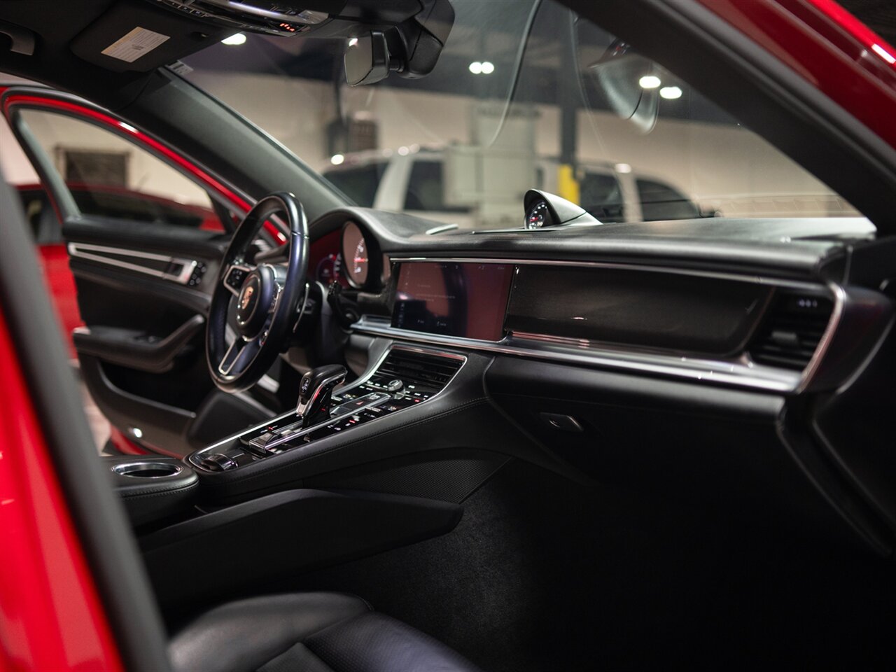 2017 Porsche Panamera 4S - Photo 22 - Peoria, IL 61615