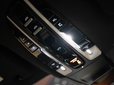 2017 Porsche Panamera 4S - Photo 34 - Peoria, IL 61615