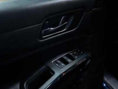 2025 Nissan Pathfinder SV - Photo 40 - Peoria, IL 61615