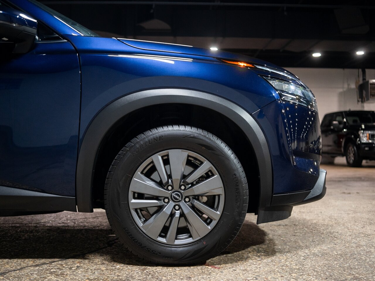 2025 Nissan Pathfinder SV - Photo 16 - Peoria, IL 61615