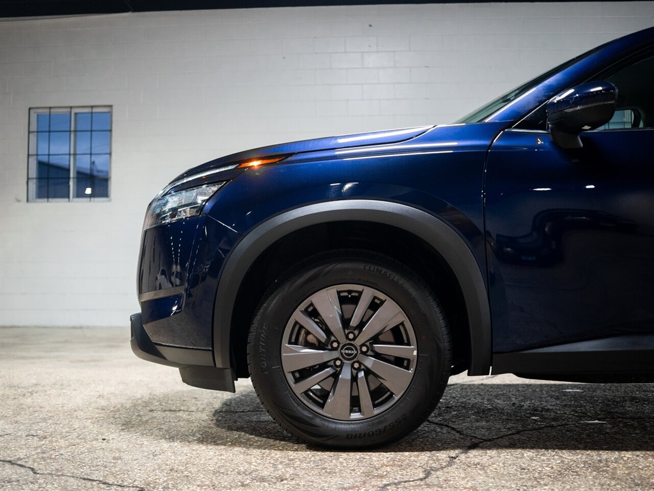 2025 Nissan Pathfinder SV - Photo 13 - Peoria, IL 61615