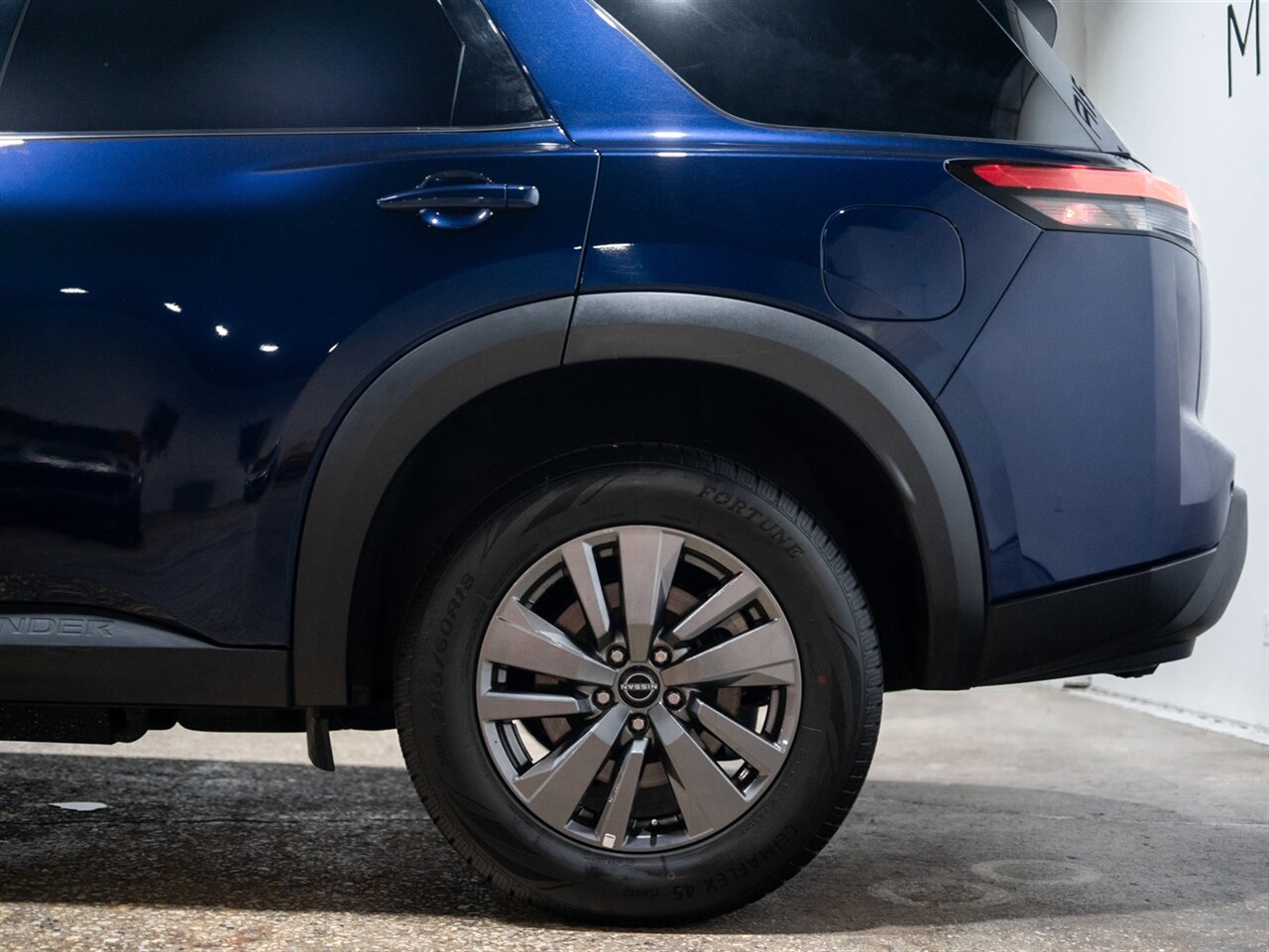2025 Nissan Pathfinder SV - Photo 14 - Peoria, IL 61615