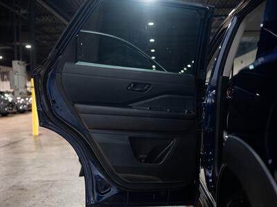 2025 Nissan Pathfinder SV - Photo 39 - Peoria, IL 61615