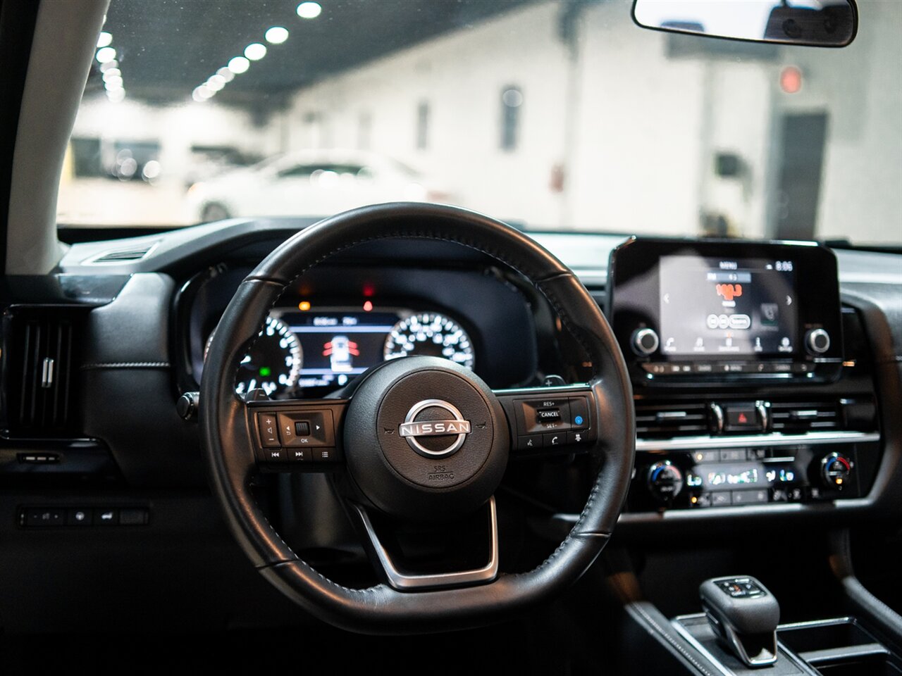 2025 Nissan Pathfinder SV - Photo 21 - Peoria, IL 61615