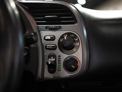 2002 Honda S2000   - Photo 38 - Peoria, IL 61615
