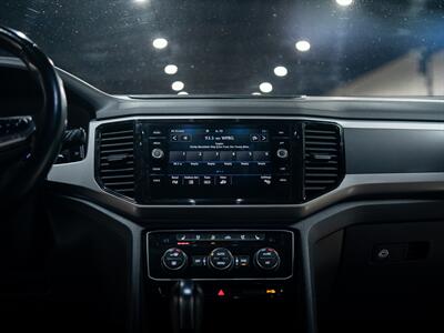 2020 Volkswagen Atlas Cross Sport V6 SEL Premium 4Motion   - Photo 27 - Peoria, IL 61615