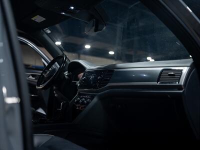 2020 Volkswagen Atlas Cross Sport V6 SEL Premium 4Motion   - Photo 24 - Peoria, IL 61615