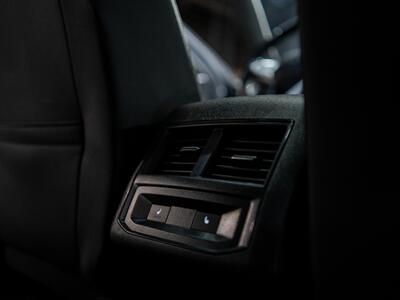 2020 Volkswagen Atlas Cross Sport V6 SEL Premium 4Motion   - Photo 34 - Peoria, IL 61615