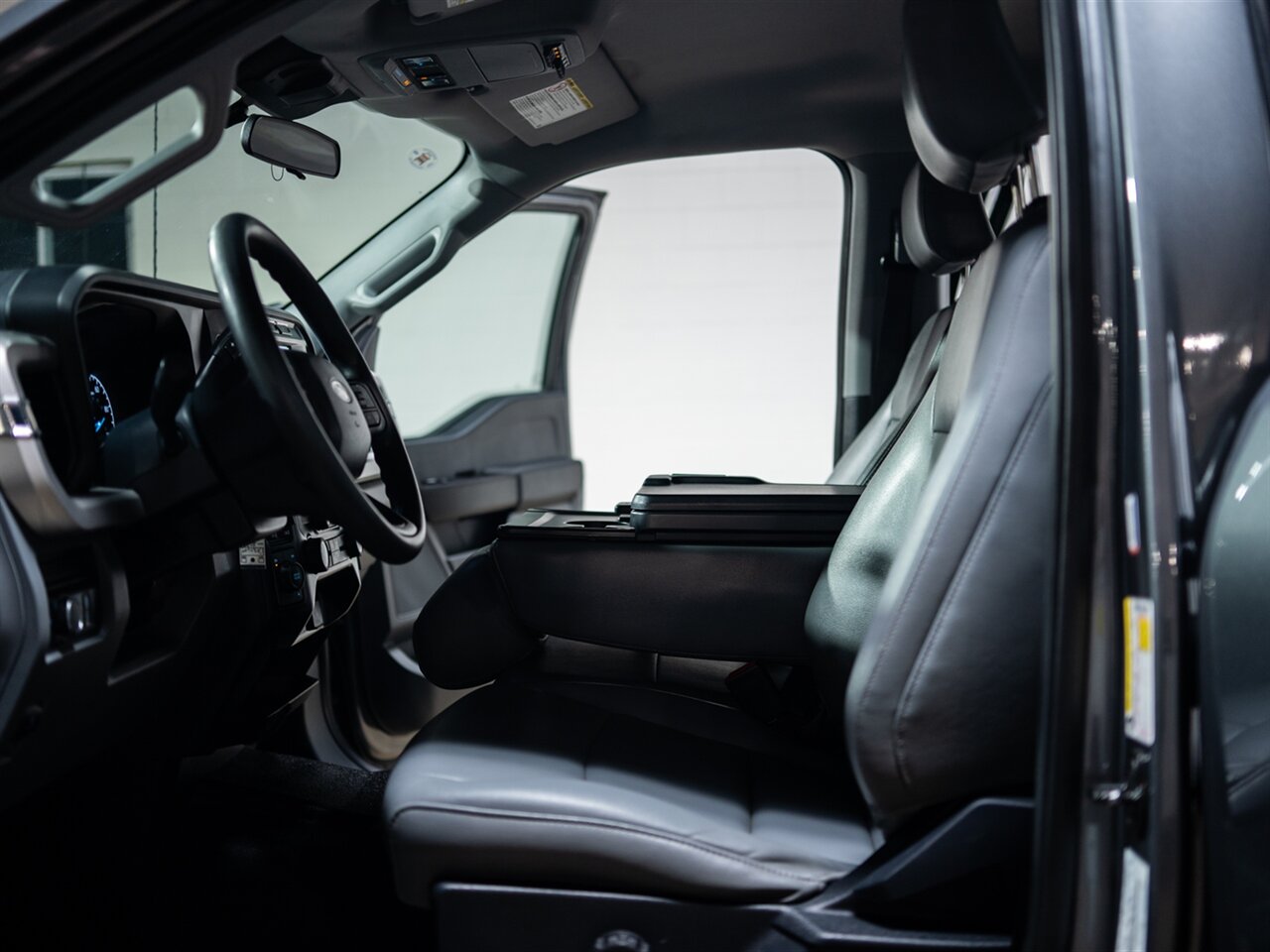 2023 Ford F-350 Super Duty XL - Photo 28 - Peoria, IL 61615