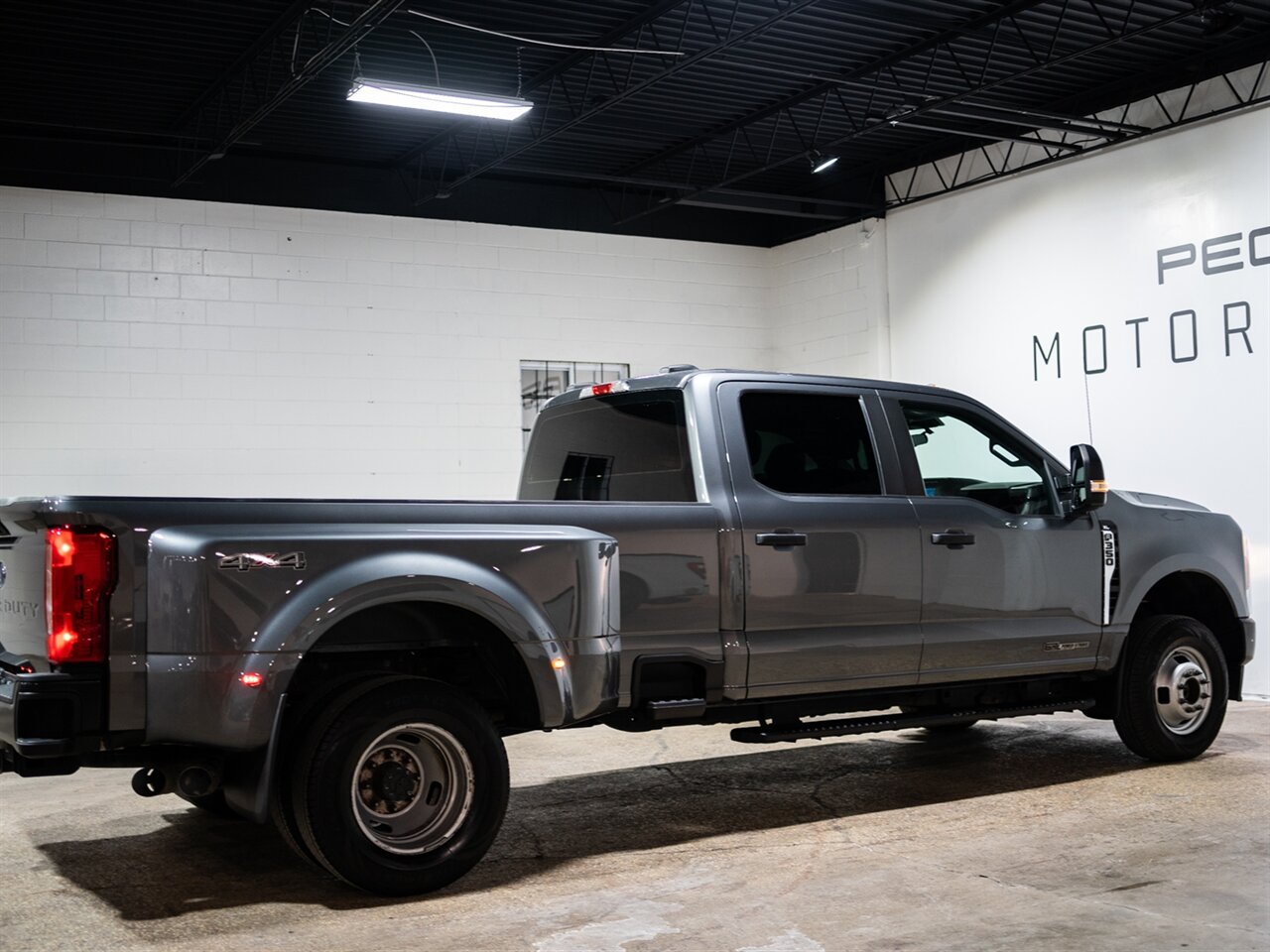 2023 Ford F-350 Super Duty XL - Photo 7 - Peoria, IL 61615