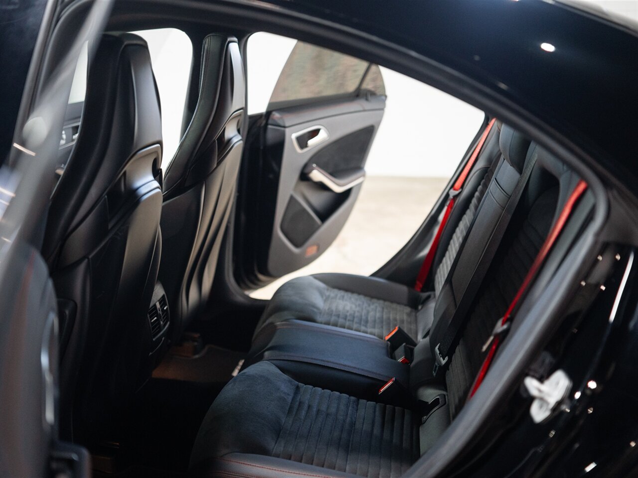2018 Mercedes-Benz CLA AMG CLA 45 - Photo 35 - Peoria, IL 61615