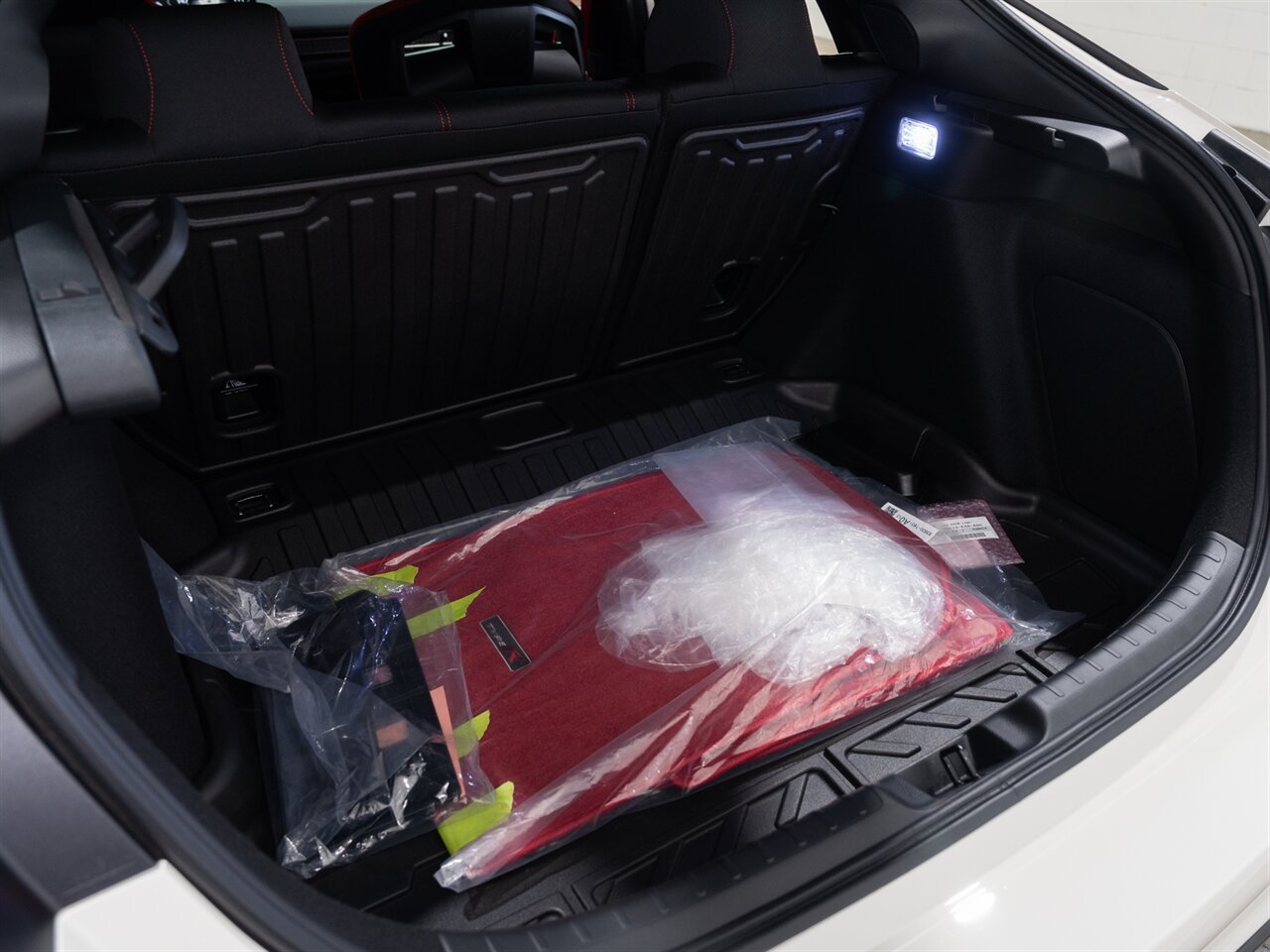 2023 Honda Civic Type R - Photo 27 - Peoria, IL 61615