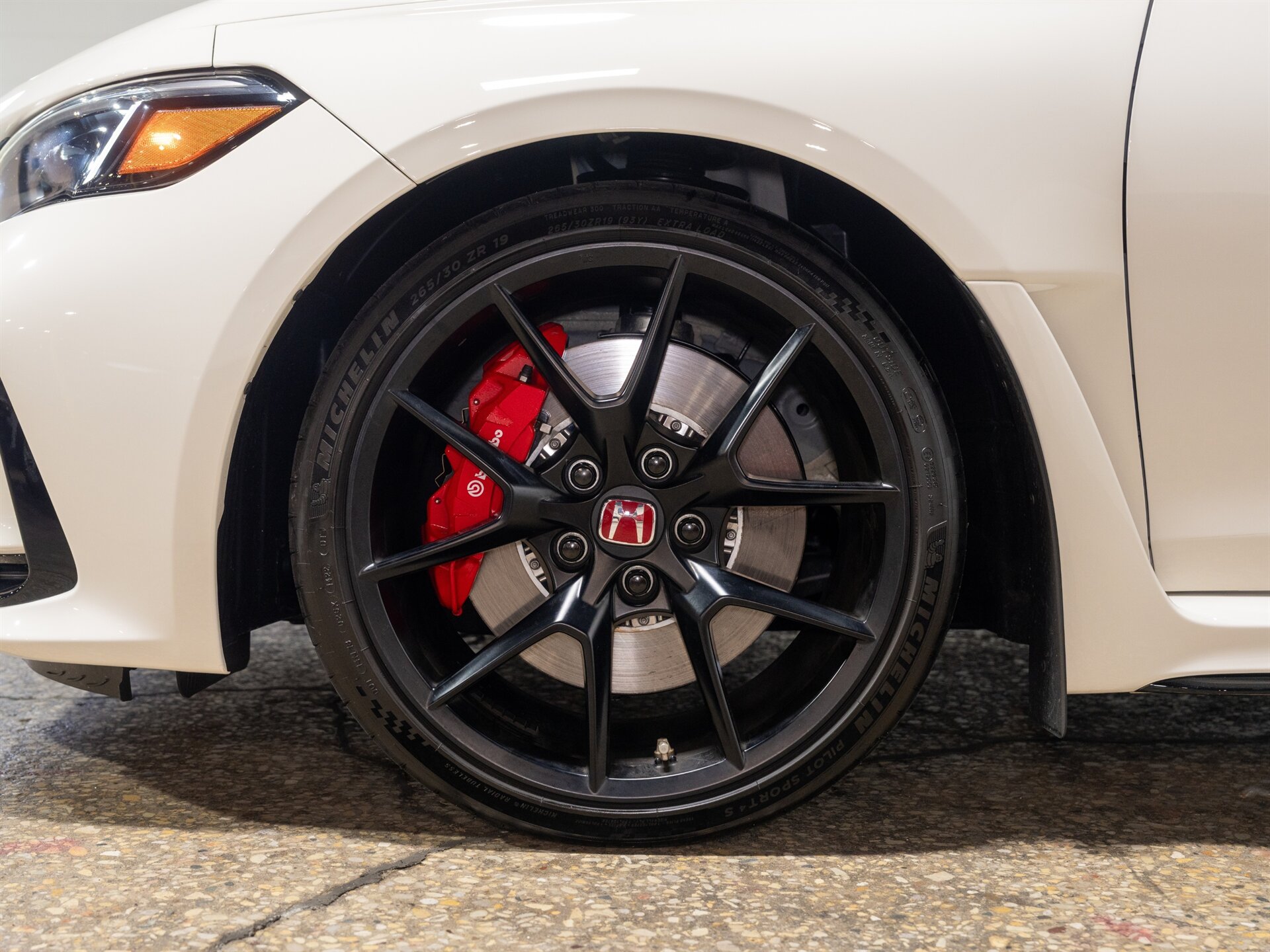2023 Honda Civic Hatchback Type-R - Photo 8