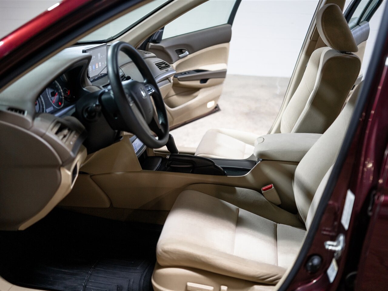 2009 Honda Accord LX-P - Photo 26 - Peoria, IL 61615
