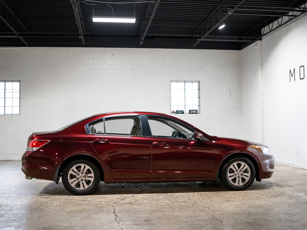 2009 Honda Accord LX-P - Photo 9 - Peoria, IL 61615