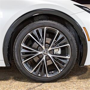 2023 Toyota Prius XLE   - Photo 12 - Peoria, IL 61615