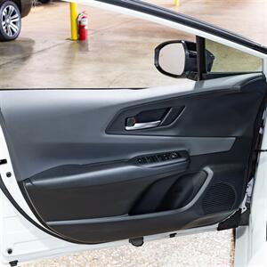 2023 Toyota Prius XLE   - Photo 15 - Peoria, IL 61615