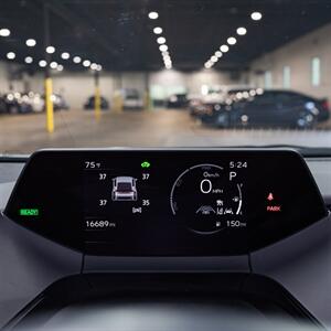 2023 Toyota Prius XLE   - Photo 26 - Peoria, IL 61615