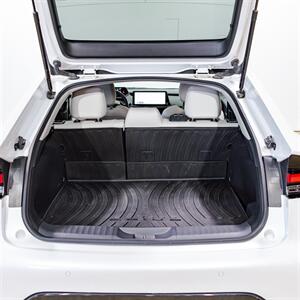 2023 Toyota Prius XLE   - Photo 29 - Peoria, IL 61615