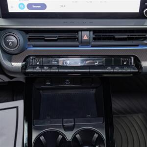 2023 Toyota Prius XLE   - Photo 28 - Peoria, IL 61615
