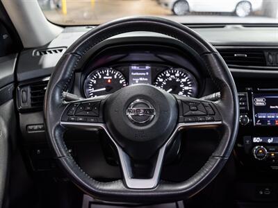 2018 Nissan Rogue SV   - Photo 16 - Peoria, IL 61615