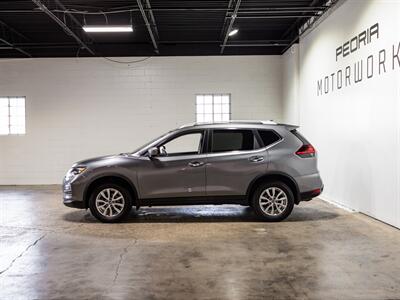 2018 Nissan Rogue SV   - Photo 10 - Peoria, IL 61615