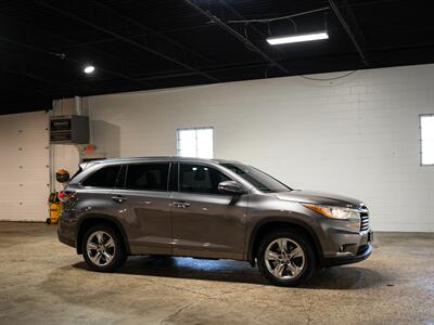 2015 Toyota Highlander Limited   - Photo 11 - Peoria, IL 61615
