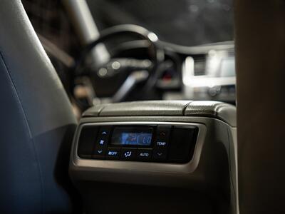 2015 Toyota Highlander Limited   - Photo 44 - Peoria, IL 61615