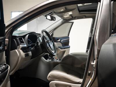 2015 Toyota Highlander Limited   - Photo 26 - Peoria, IL 61615