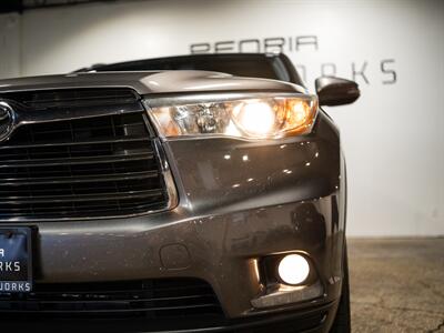 2015 Toyota Highlander Limited   - Photo 17 - Peoria, IL 61615