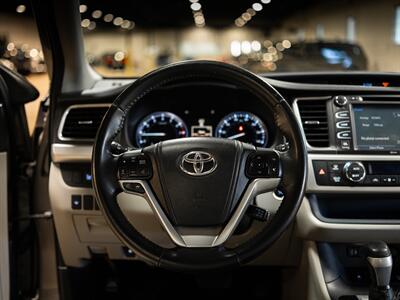 2015 Toyota Highlander Limited   - Photo 24 - Peoria, IL 61615